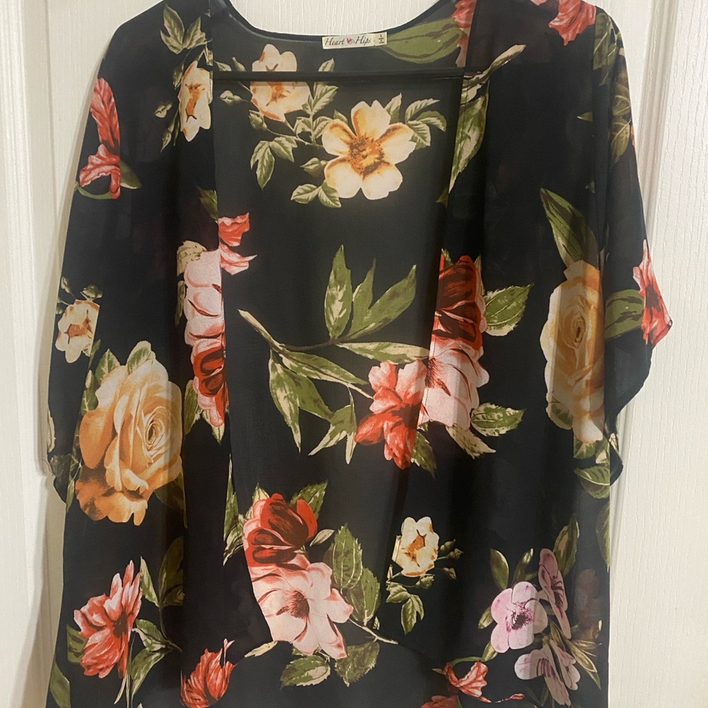 Heart & Hips Black Floral Blouse